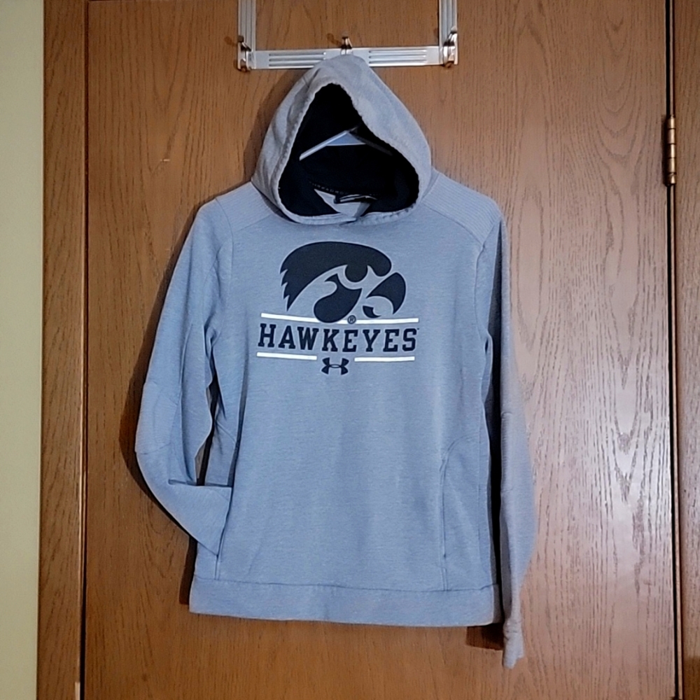 Under Armour Grey Iowa Hawkeyes hoodie, sz Youth XL girls